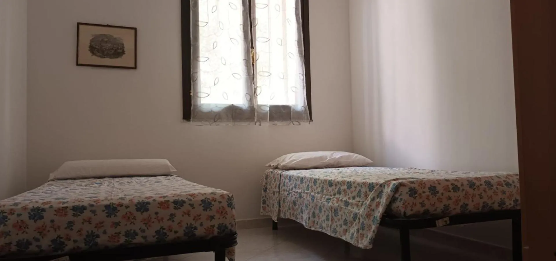 Sos Flores Casa Vacanze 阿尔盖罗 0*,  意大利